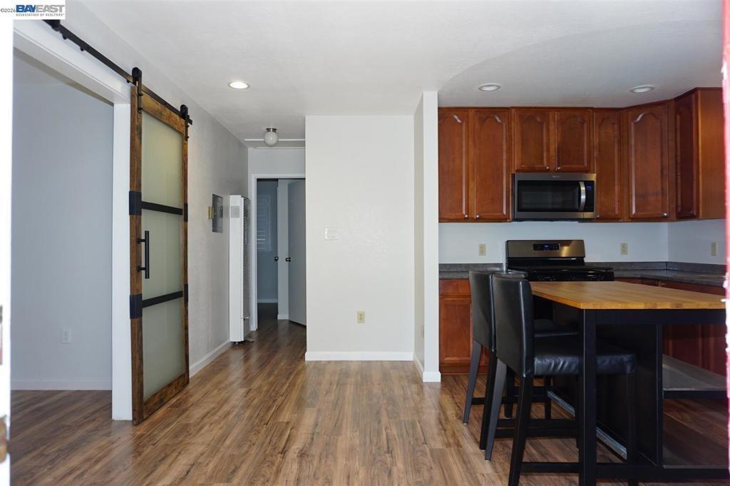 Temple Way, Fremont, CA 94536