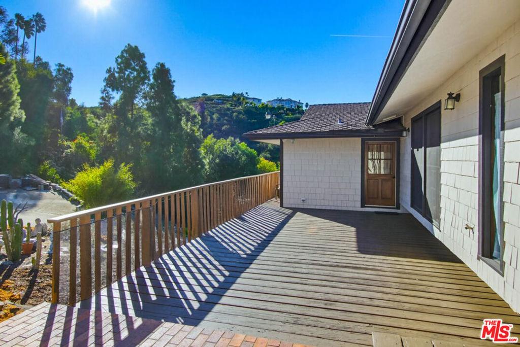 Buena Creek Rd, Vista, CA 92084