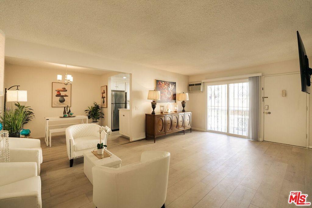 N Kenmore Ave, Los Angeles, CA 90027