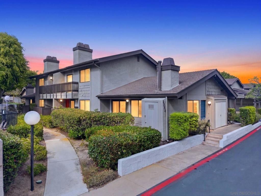 Via Sonoma, La Jolla, CA 92037