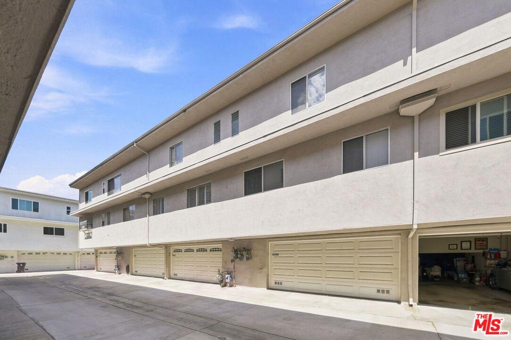 Fiji Way, Marina Del Rey, CA 90292