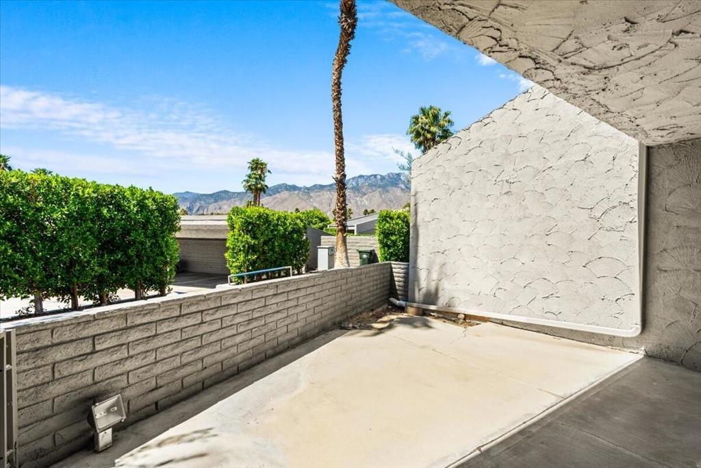 N Whitewater Club Dr, Palm Springs, CA 92262