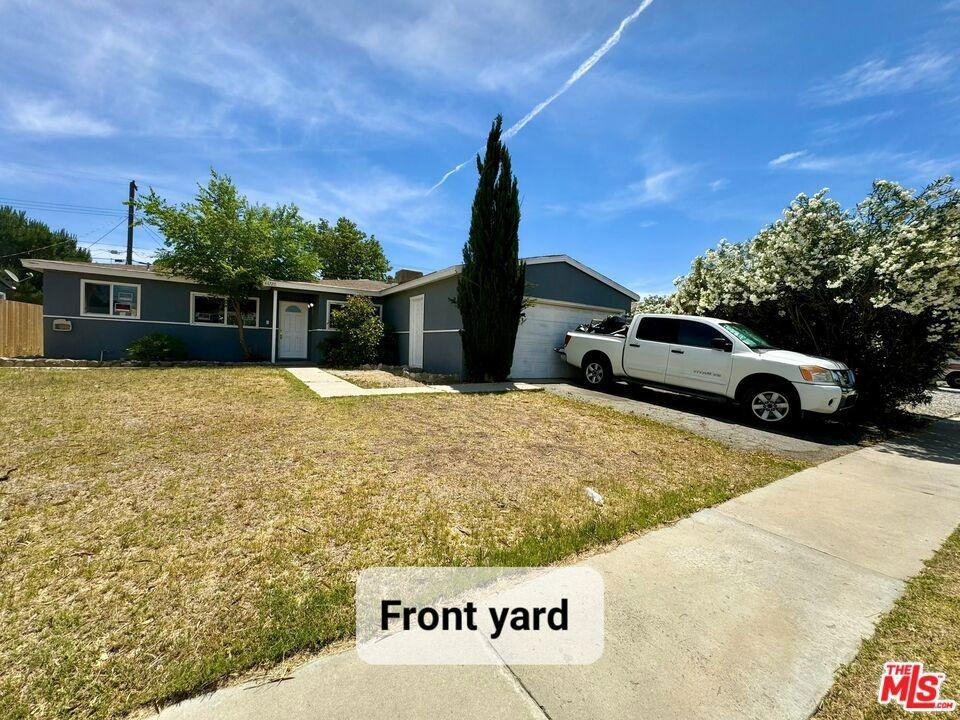 Rodin Ave, Lancaster, CA 93535