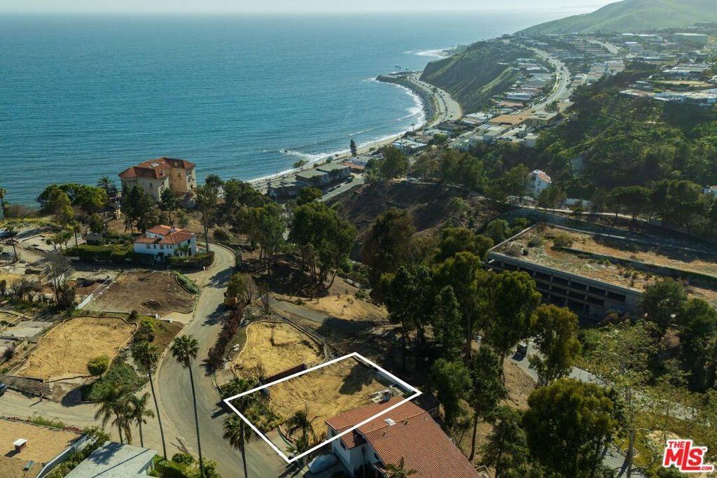 Tramonto Dr, Pacific Palisades, CA 90272