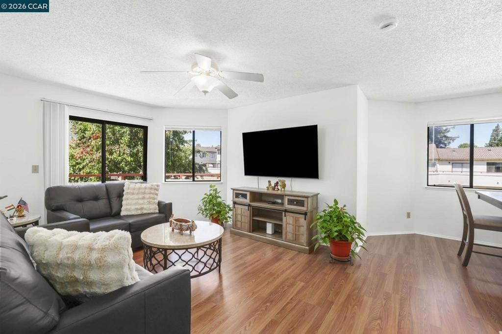Valley Crest Dr, Concord, CA 94521