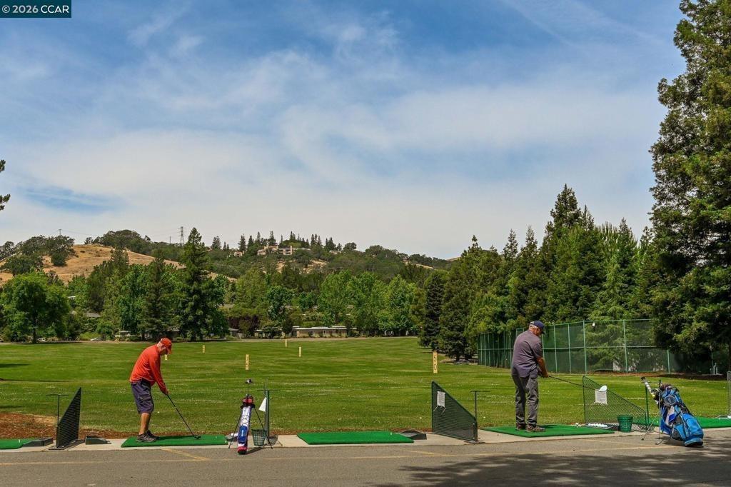 Rossmoor Pkwy, Walnut Creek, CA 94595