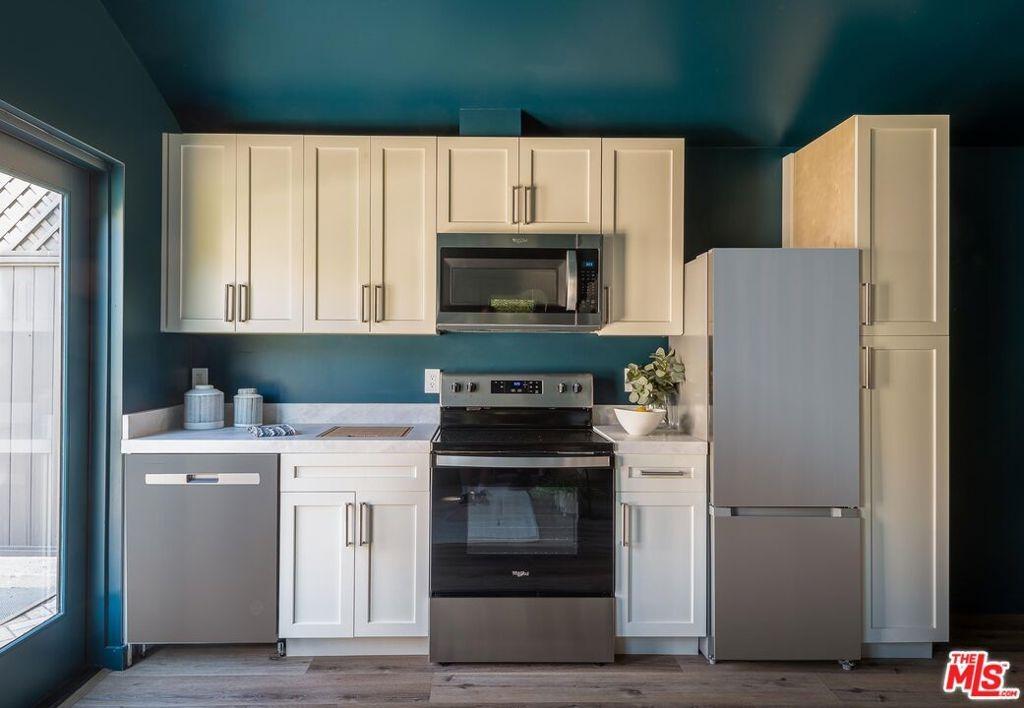 Hartsook St, Valley Village, CA 91607
