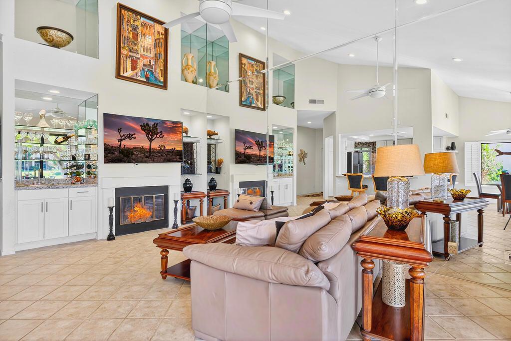 Shoal Crk, La Quinta, CA 92253