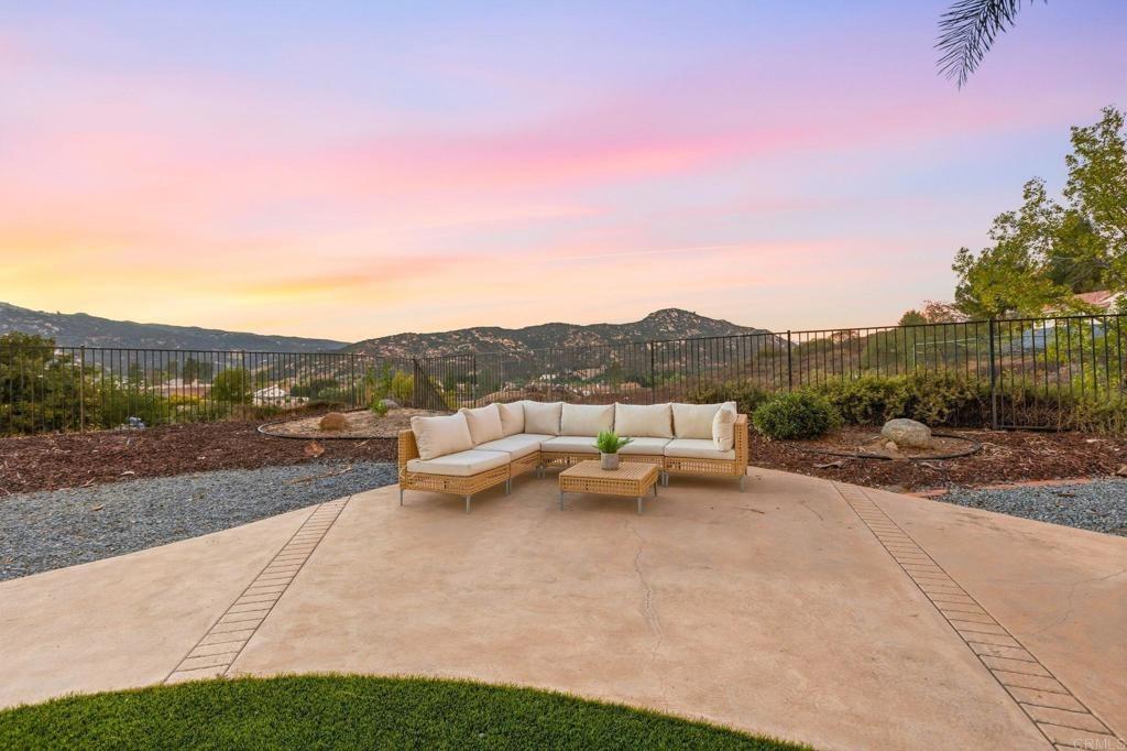 Summerhill Pt, Alpine, CA 91901