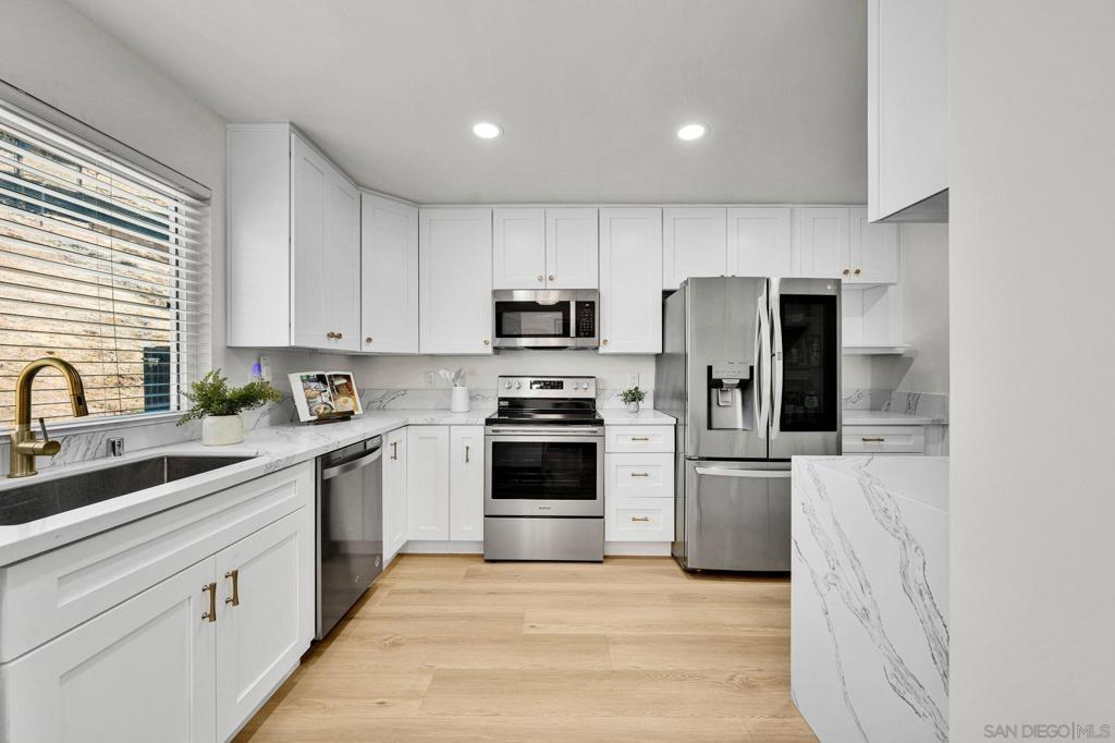 Shadow Hill Rd, Santee, CA 92071
