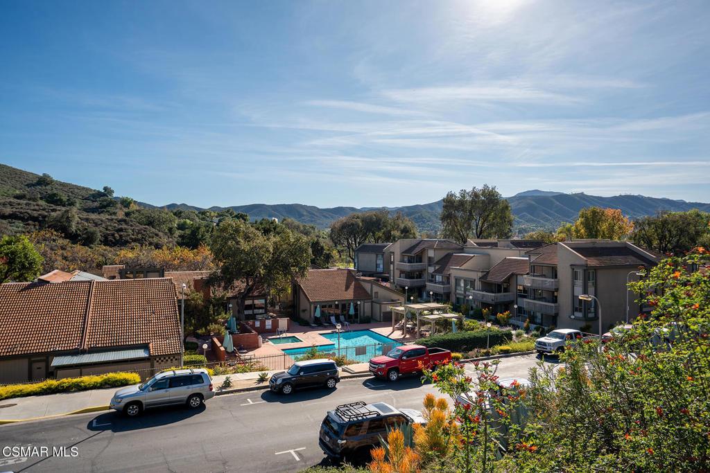 Chestnut Hill Ct, Thousand Oaks, CA 91360