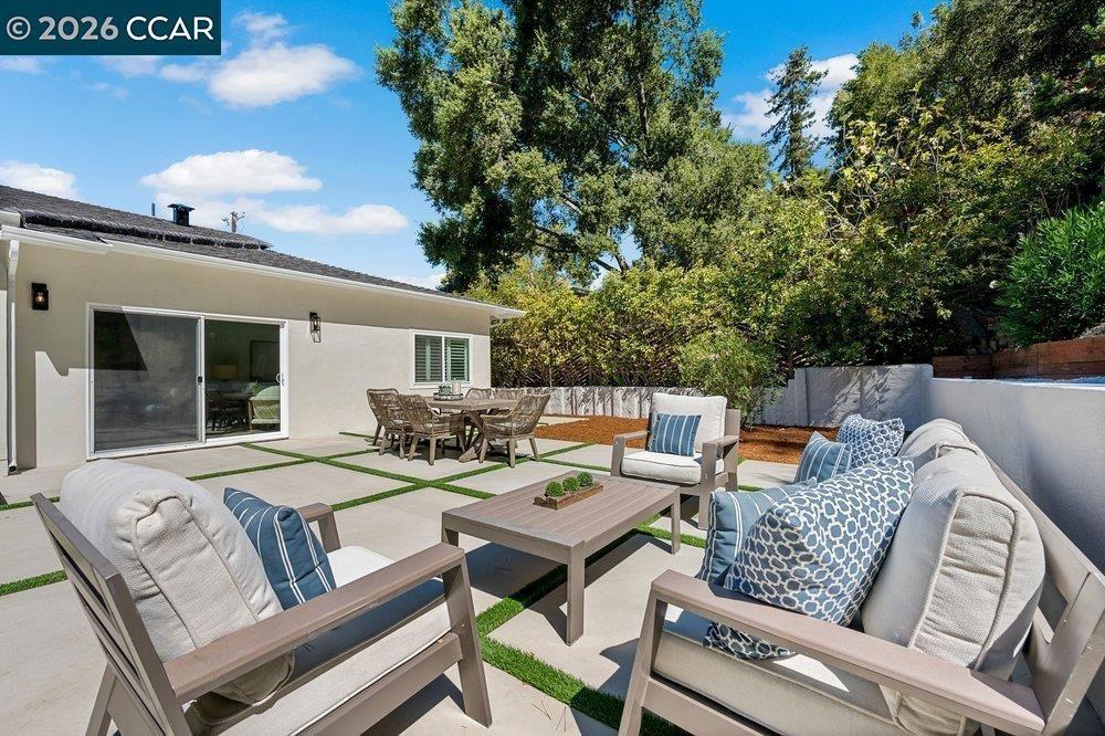 Ramona Dr, Orinda, CA 94563