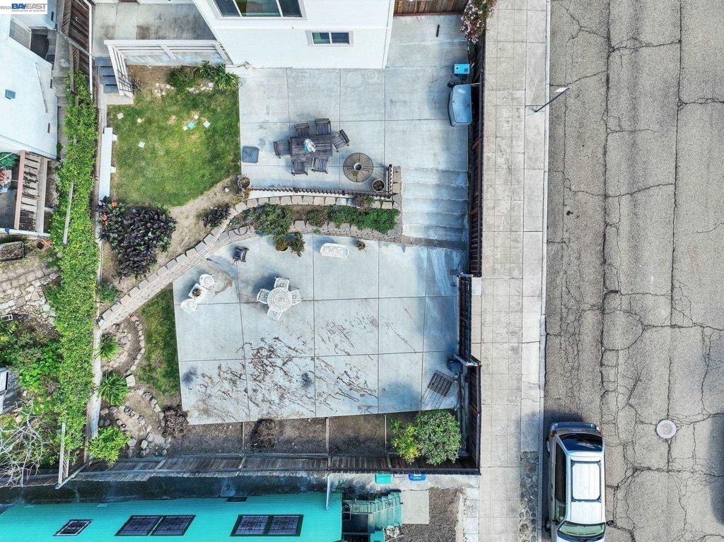 Tulip Ave, Oakland, CA 94619