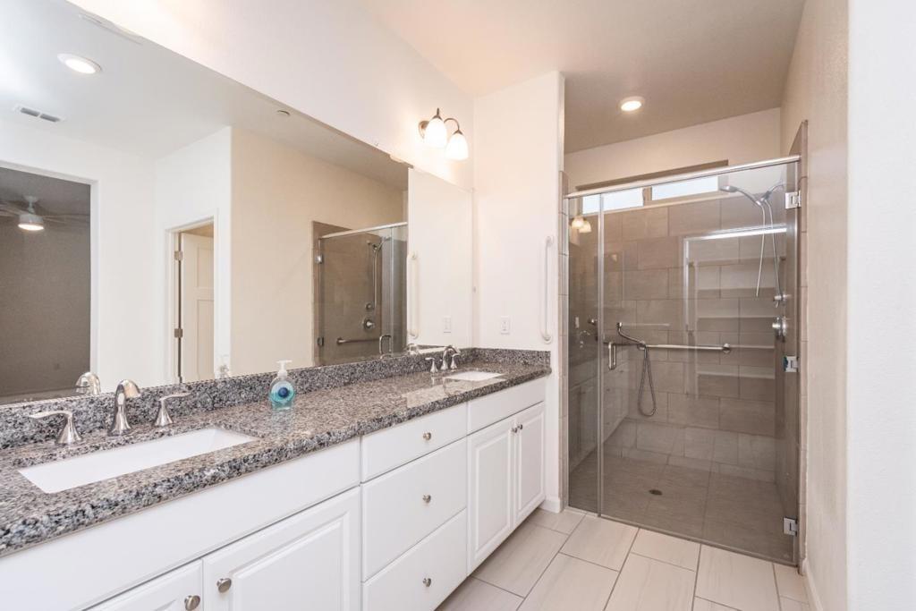 Red Thistle Ct, Sacramento, CA 95829