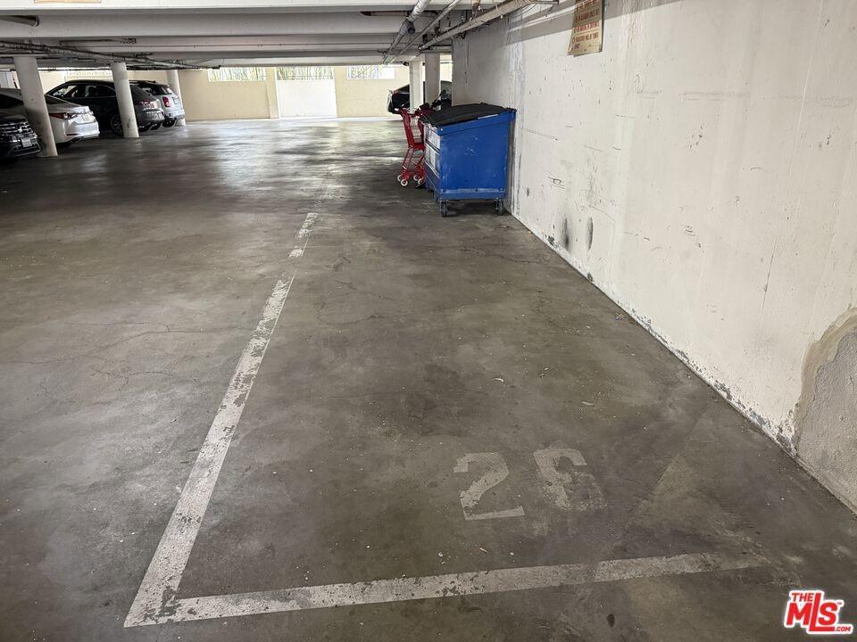 N Laurel Ave, Los Angeles, CA 90046