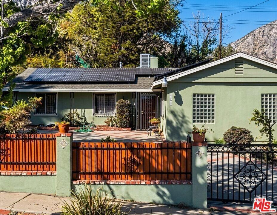 Shablow Ave, Sylmar, CA 91342