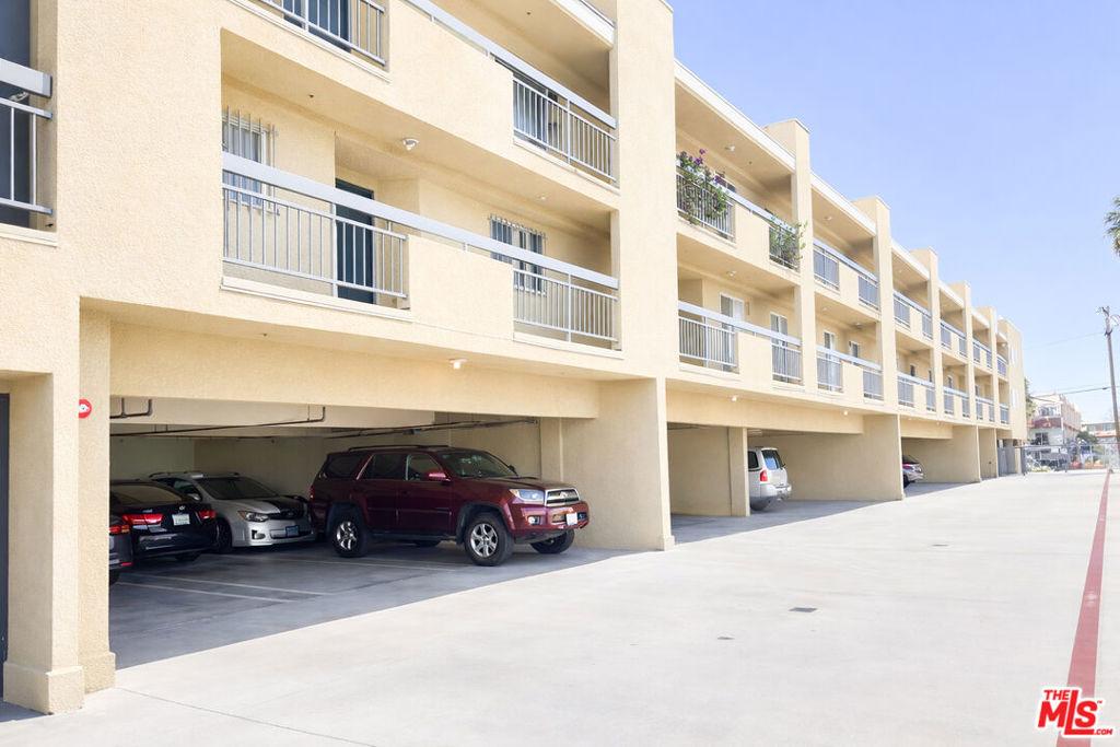 Burnet Ave, North Hills, CA 91343