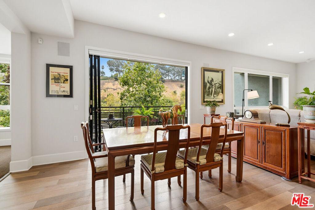 Bluff Creek Dr, Playa Vista, CA 90094