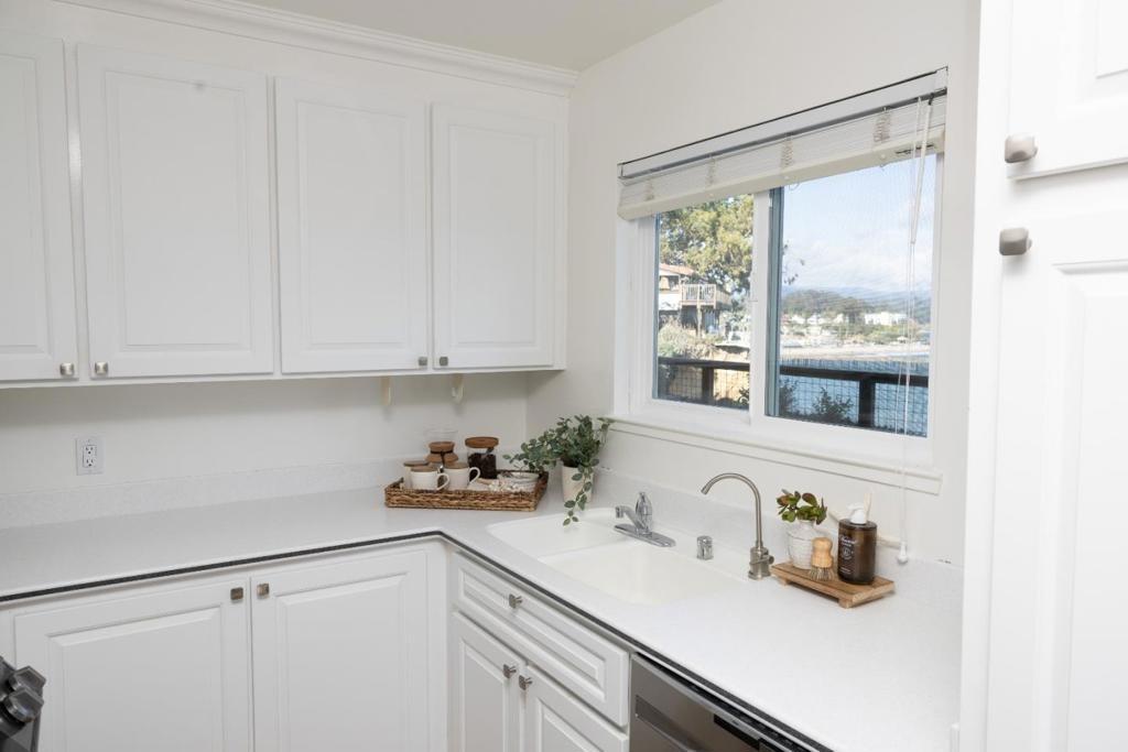 Opal Cliff Dr, Capitola, CA 95010