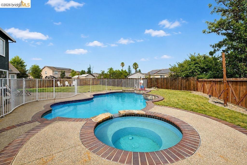E Creek Ct, Antioch, CA 94531