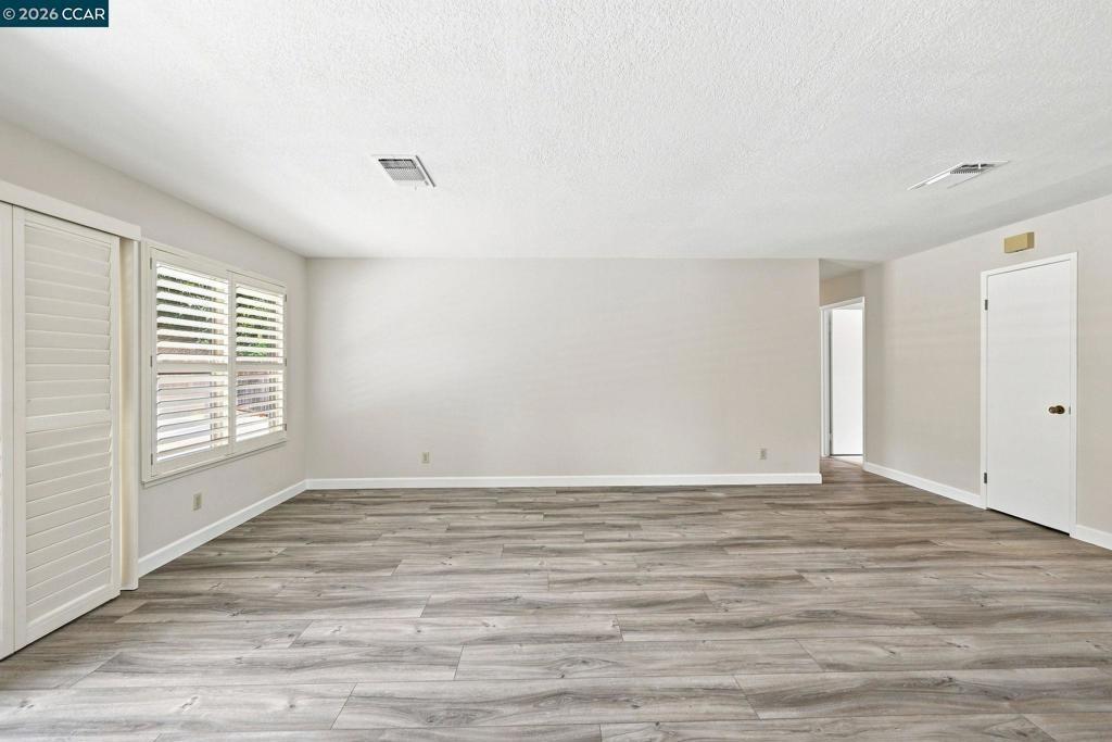 Pinecrest Dr, Concord, CA 94521