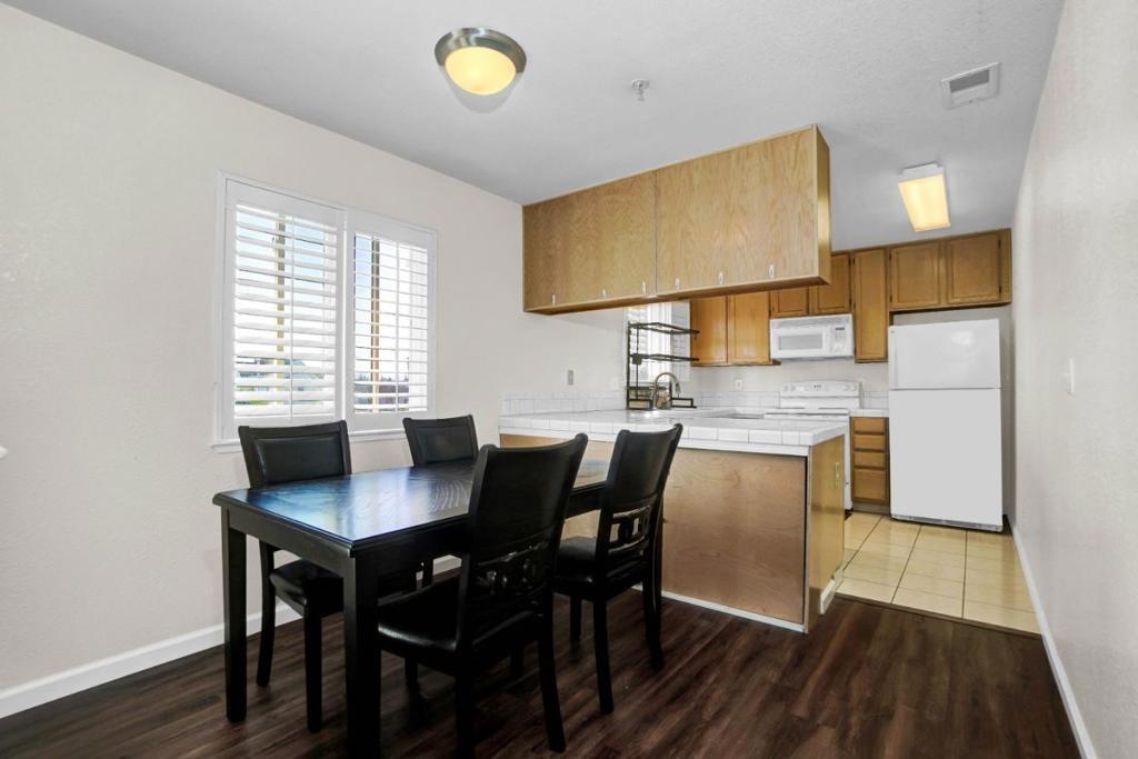 Elgin St, Ashland, CA 94580