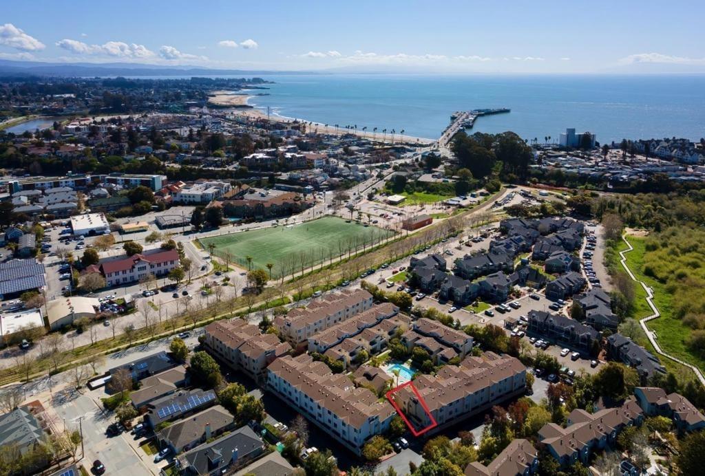 Everson Dr, Santa Cruz, CA 95060