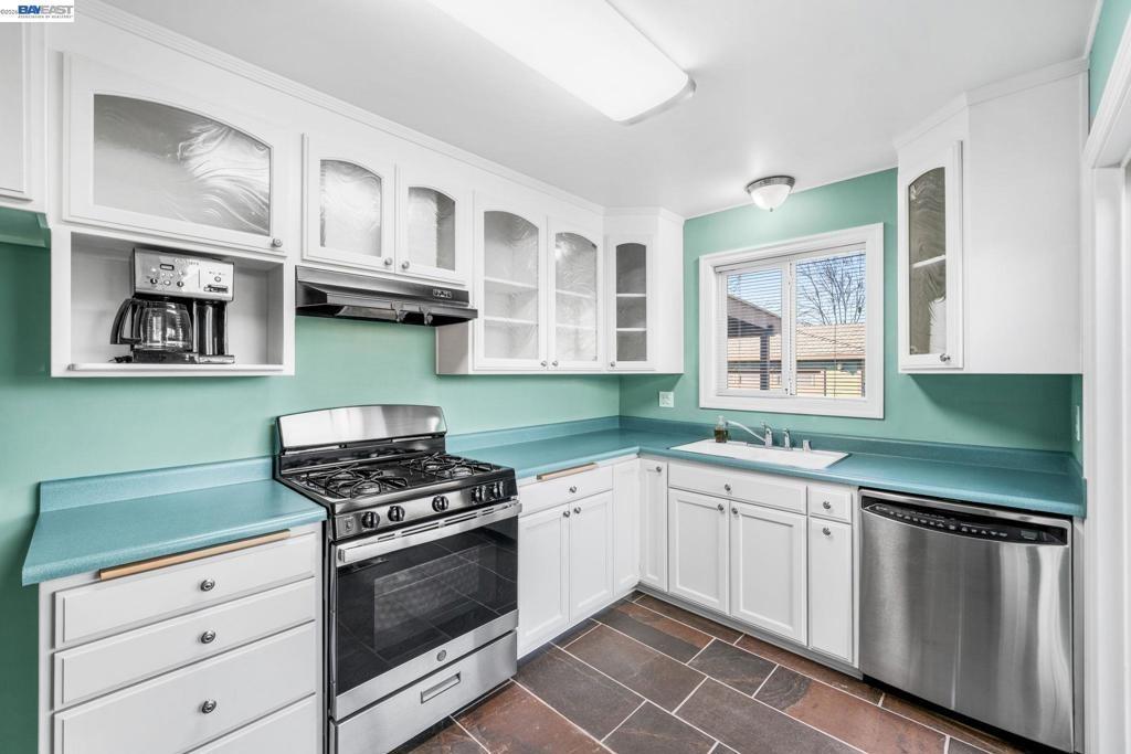Palm Ave, Livermore, CA 94550