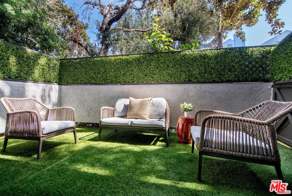 S Beverly Glen Blvd, Los Angeles, CA 90025