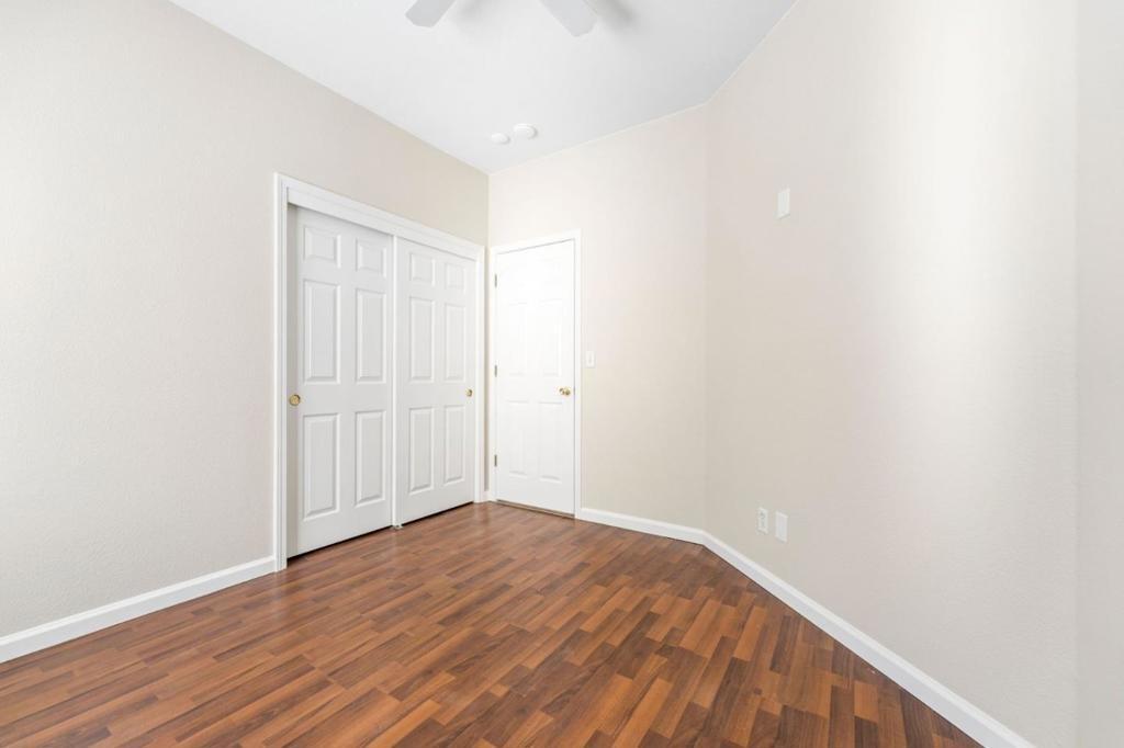 Park Arcadia Ct, Los Banos, CA 93635