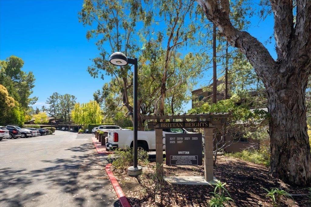 Brittan Ave, San Carlos, CA 94070