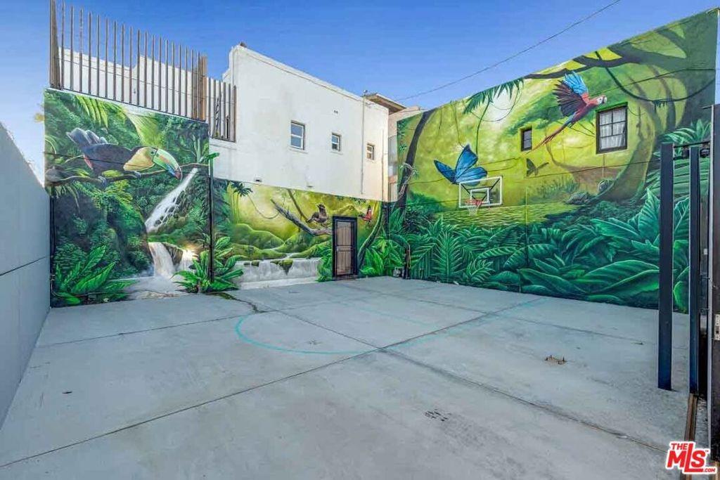 Ocean Front Walk, Venice, CA 90291