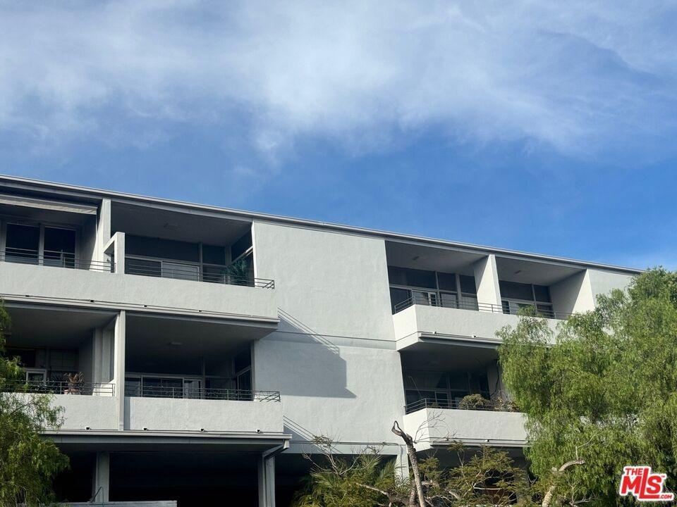 Marquez Ave, Pacific Palisades, CA 90272