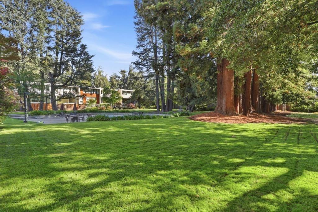 Stone Pine Ln, Menlo Park, CA 94025