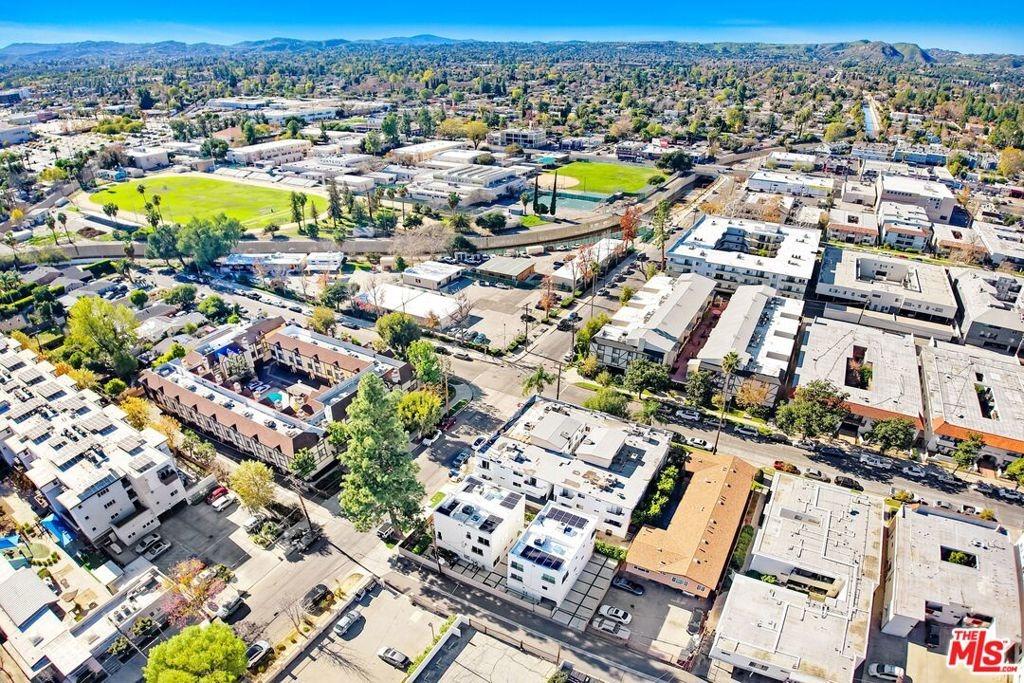 Hart St, Canoga Park, CA 91303