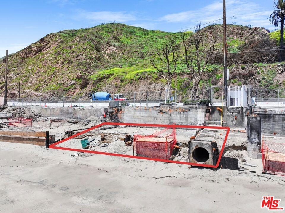 Pacific Coast Hwy, Malibu, CA 90265