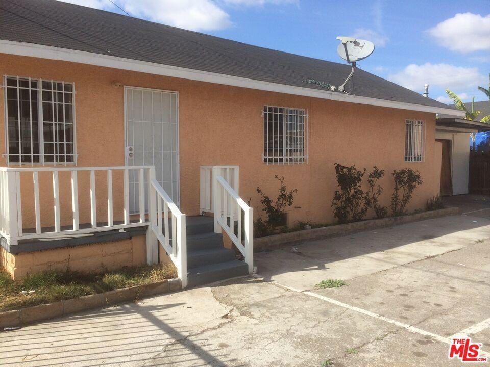 W Century Blvd, Los Angeles, CA 90044