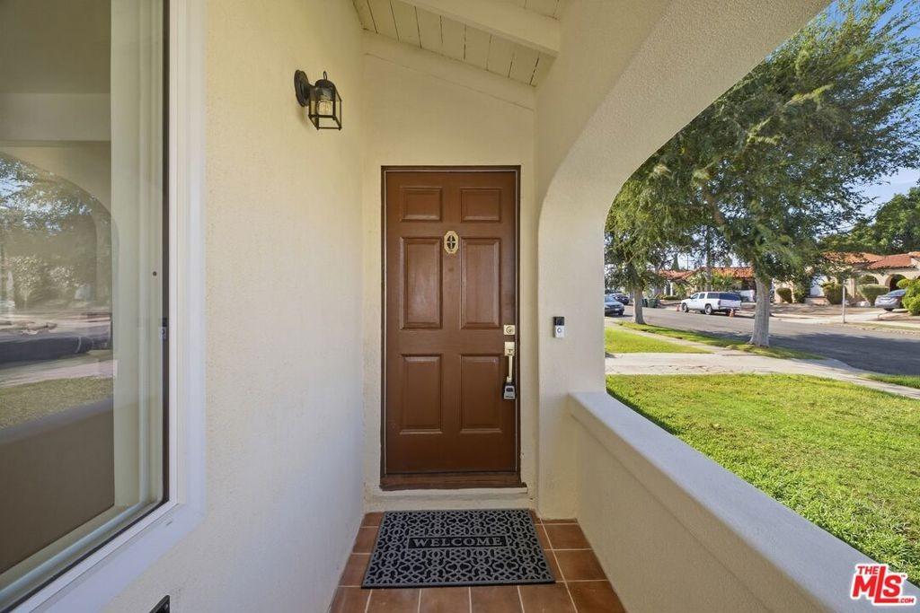 W 93rd St, Los Angeles, CA 90047