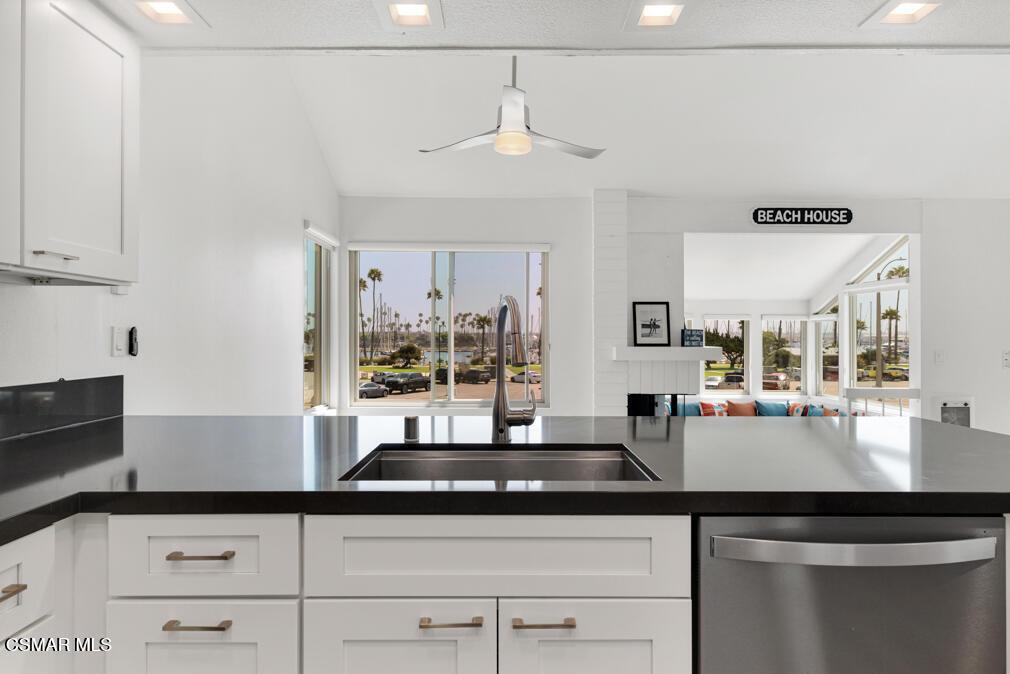 Sunset Ln, Oxnard, CA 93035