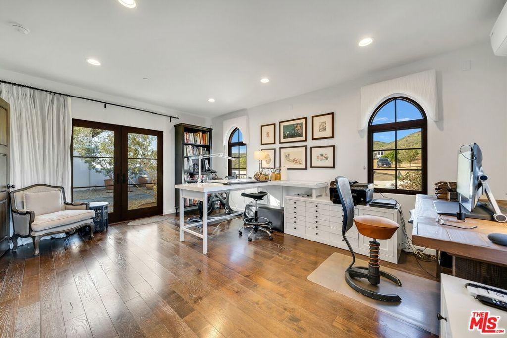 Deer Creek Rd, Malibu, CA 90265