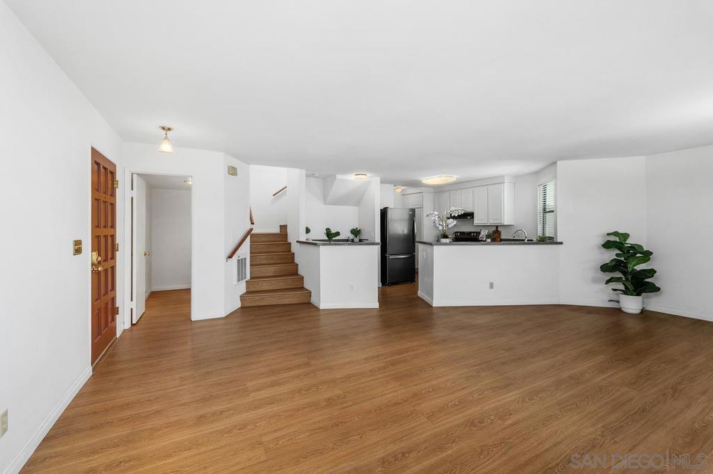 Ariane Dr, San Diego, CA 92117
