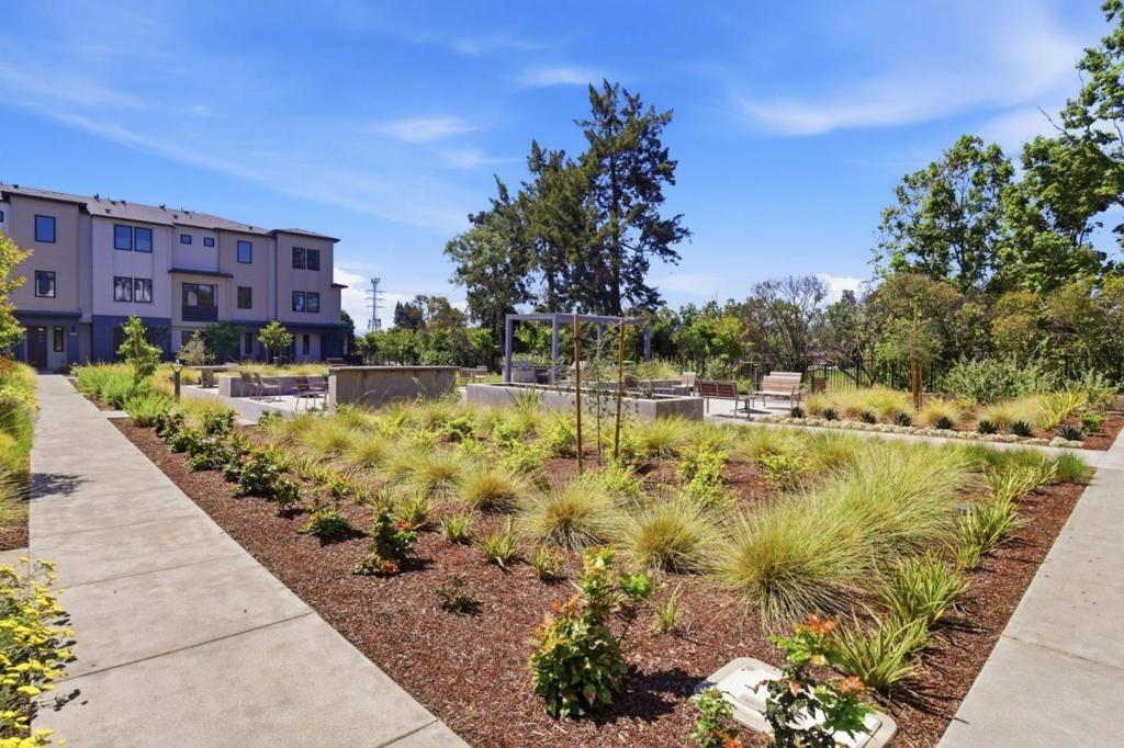 Juana Ct, Palo Alto, CA 94303