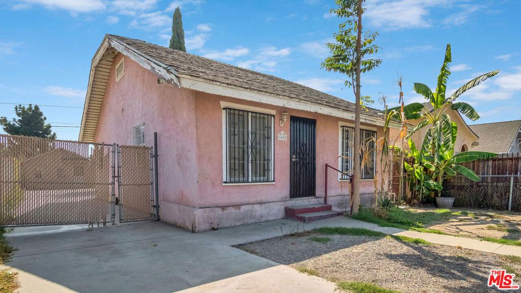 W 54th St, Los Angeles, CA 90062