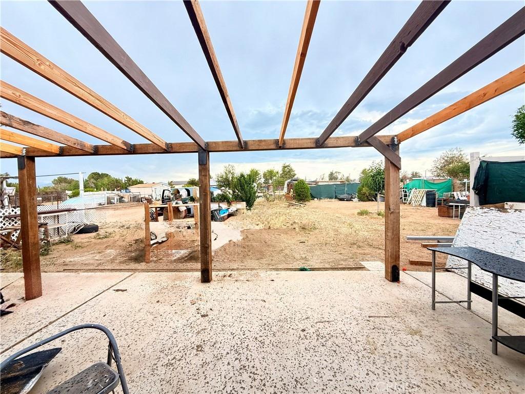 Cactus St, Hesperia, CA 92345