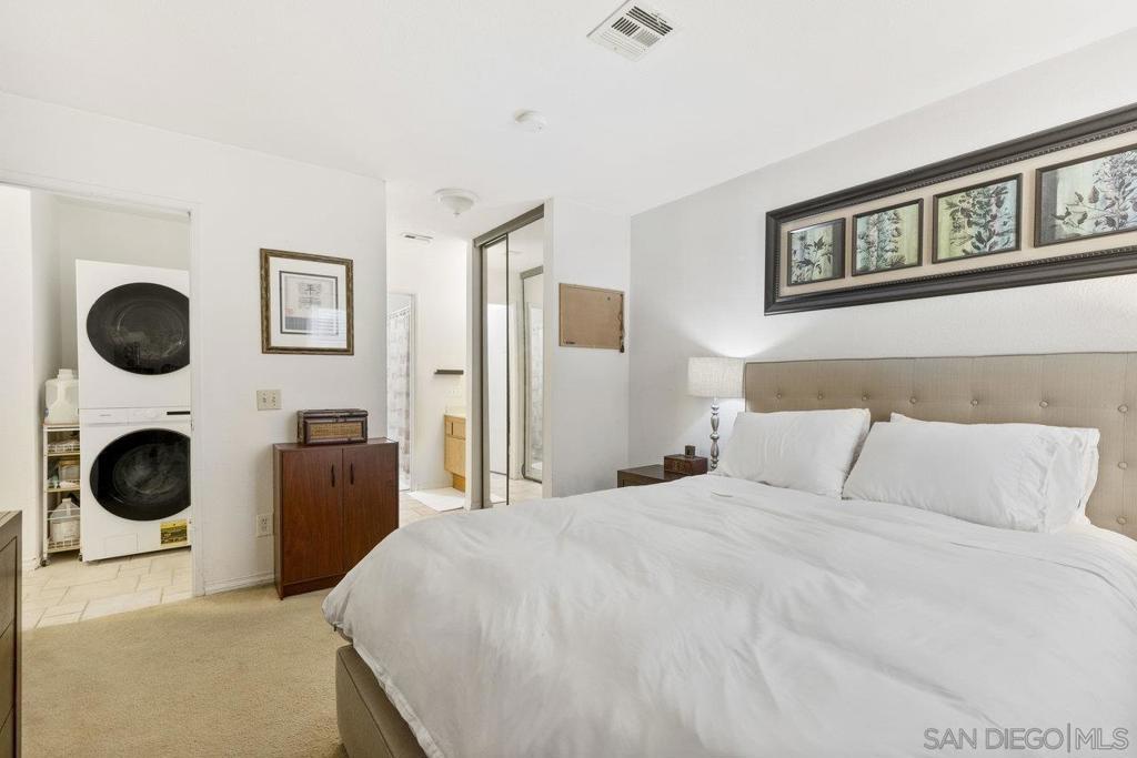 Azuaga St, San Diego, CA 92129