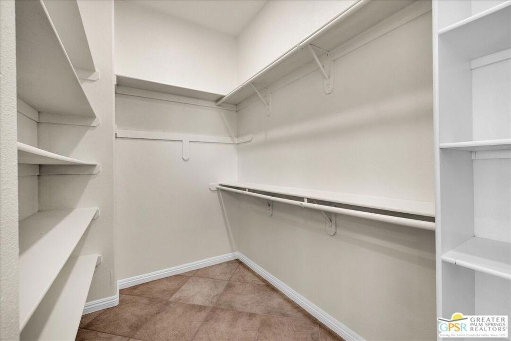 E Wayne Rd, Palm Springs, CA 92262