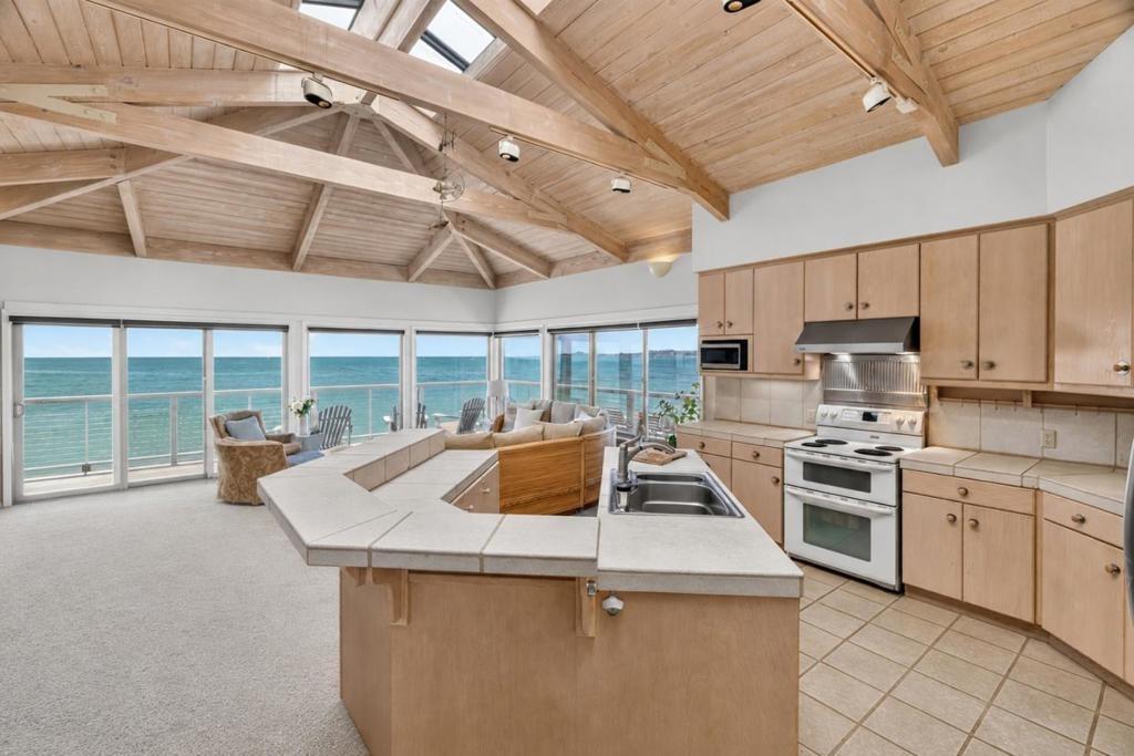 E Cliff Dr, Santa Cruz, CA 95062