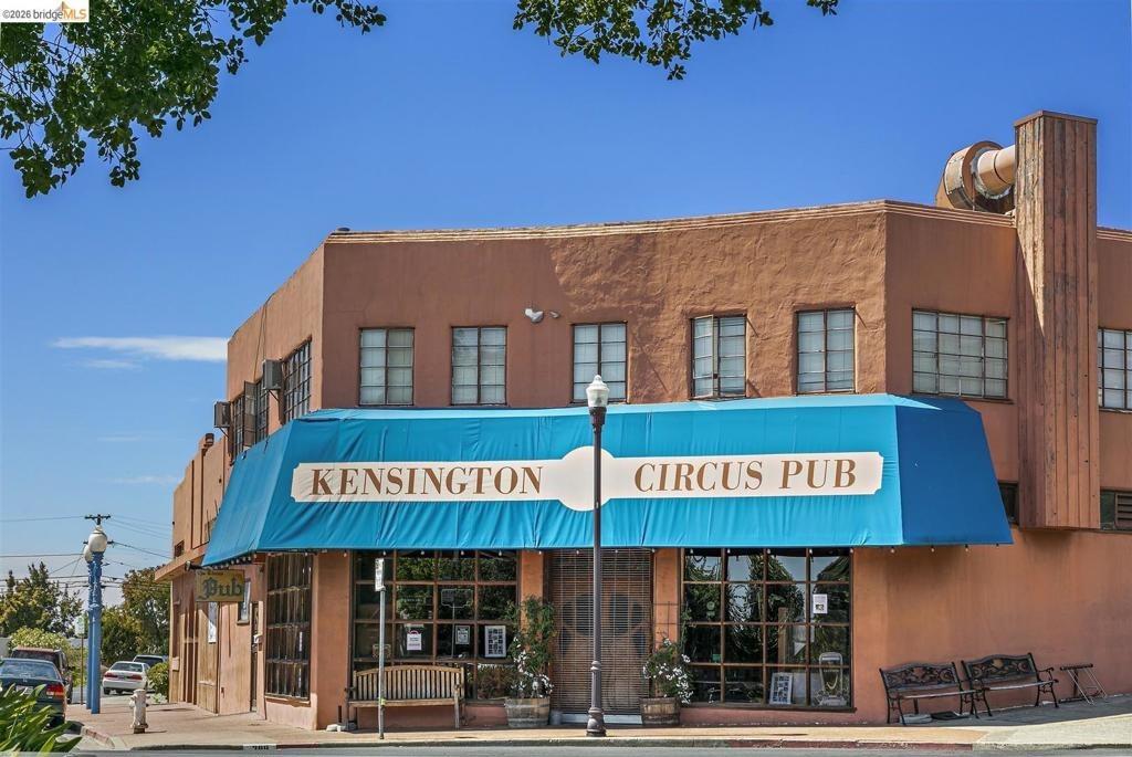 Arlington Ave, Berkeley, CA 94707
