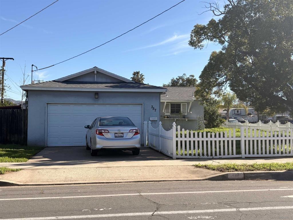 S 1st St, El Cajon, CA 92019