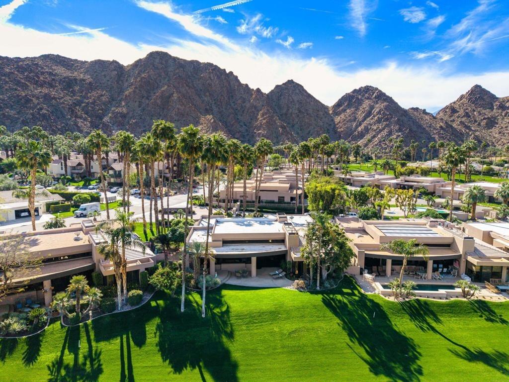 Cove Pointe Cir, Indian Wells, CA 92210
